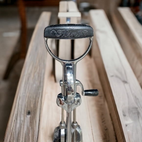 Vintage Flint EKCO Stainless Steel  Egg Beater Heavy Duty Hand Crank Mixer - Picture 3 of 5